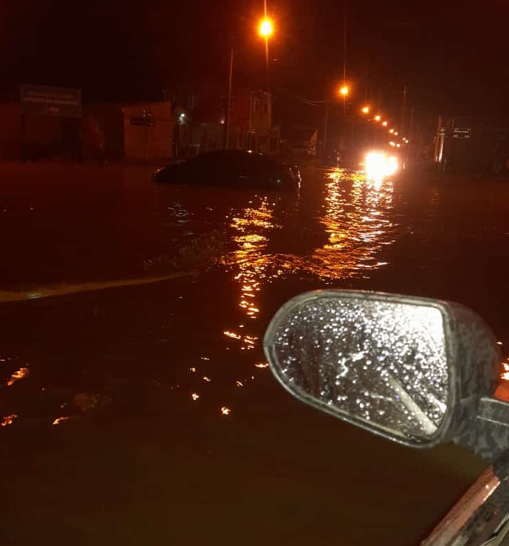 En Río Grande: Problemas en varias calles, por las intensas lluvias